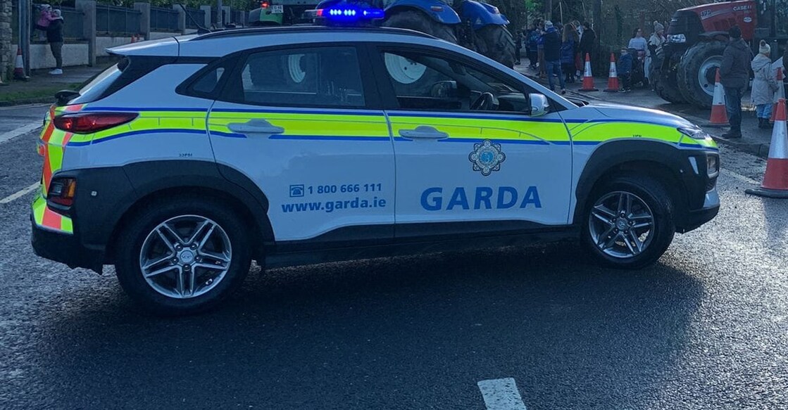 man-runs-into-police-station-in-ireland-with-explosives-dublin Image Credit: X/gardainfo