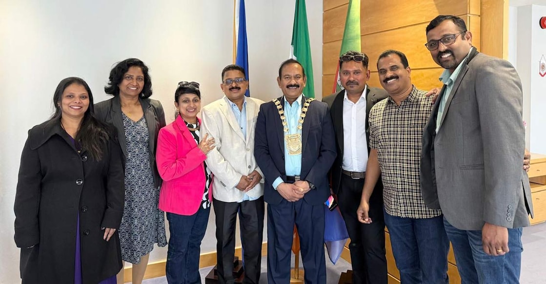 representatives-of-the-world-malayali-federation-met-with-the-first-indian-mayor-of-ireland representatives-of-the-world-malayali-federation-met-with-the-first-indian-mayor-of-ireland