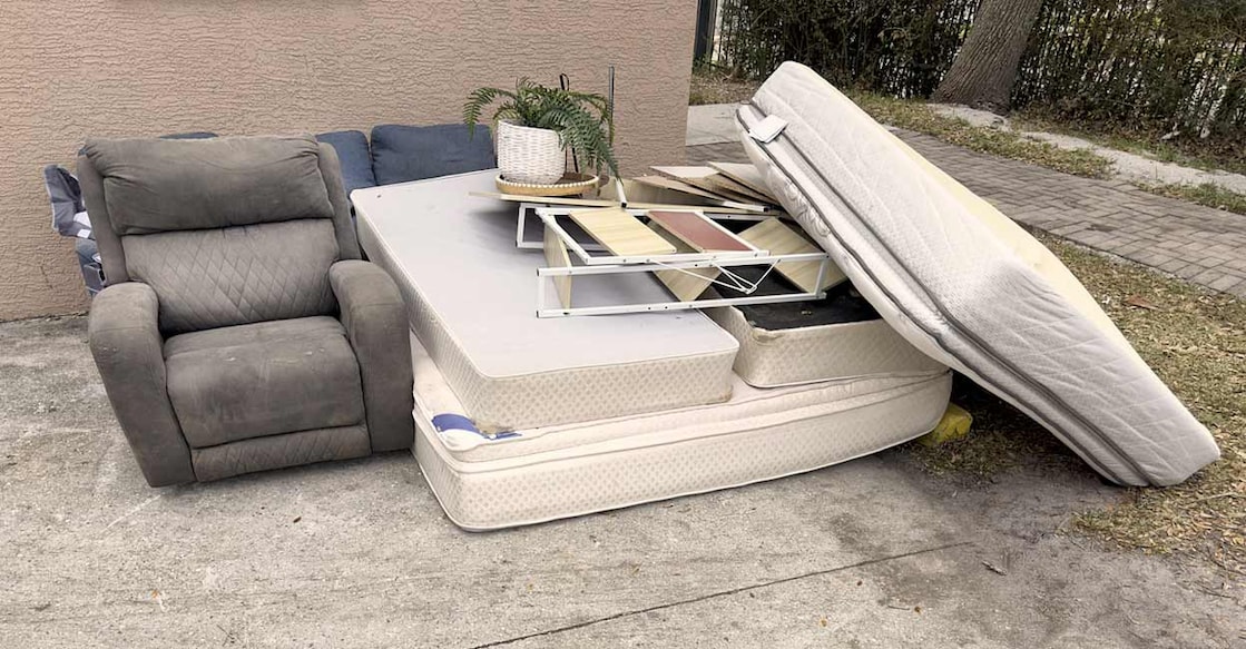 man-fined-4600-pound-for-leaving-old-bed-on-the-roadside Representative Image. Image Credits: imagedepotpro/istockphoto.com