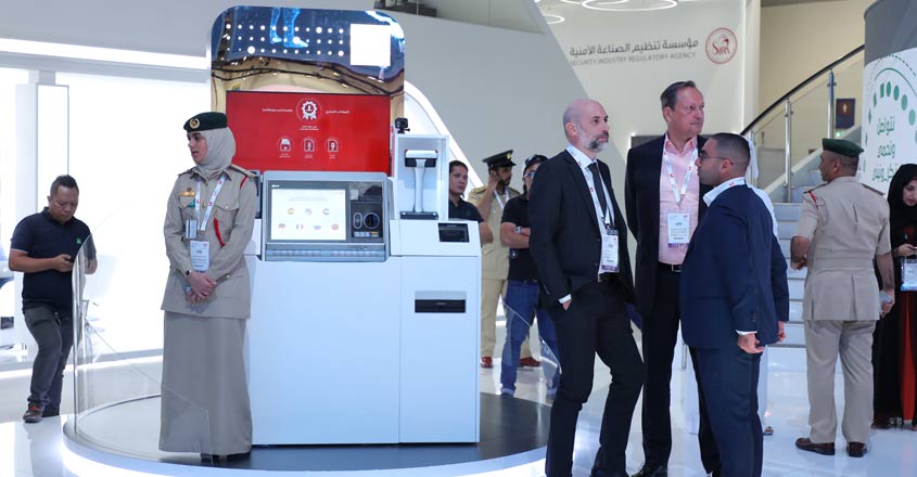 Dubai-Police-Gitex1 Dubai-Police-Gitex1
