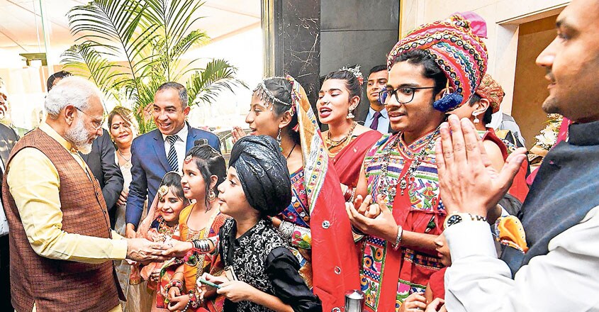 modi-welcomed modi-welcomed