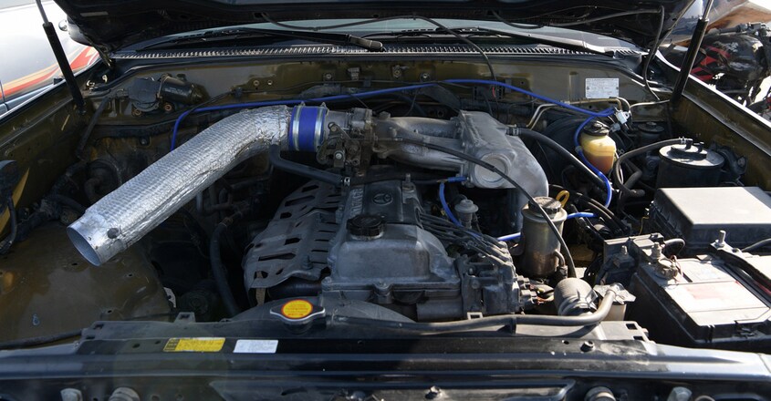 dubai-police-seize-27-heavily-modified-cars2 dubai-police-seize-27-heavily-modified-cars2