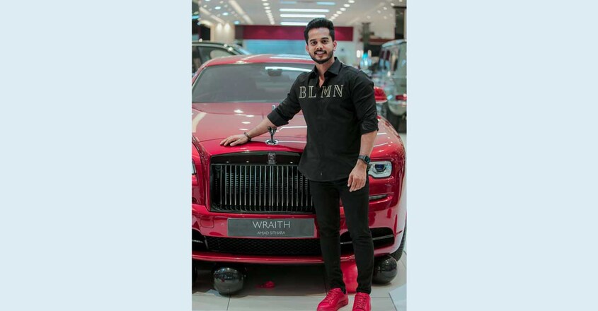 husband-gifts-wife-a-rolls-royce1 husband-gifts-wife-a-rolls-royce1