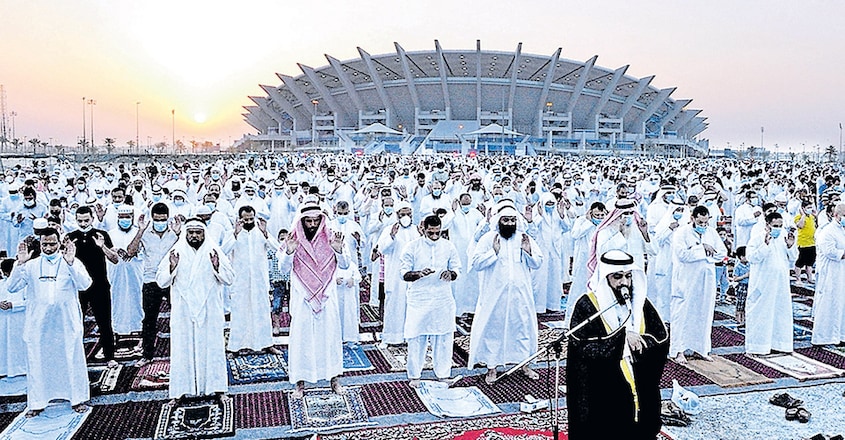 kuwait-eid-prayer kuwait-eid-prayer