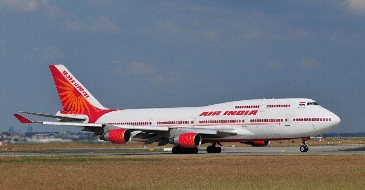 Boeing 747 Air India. Air India. Air India Express logo.