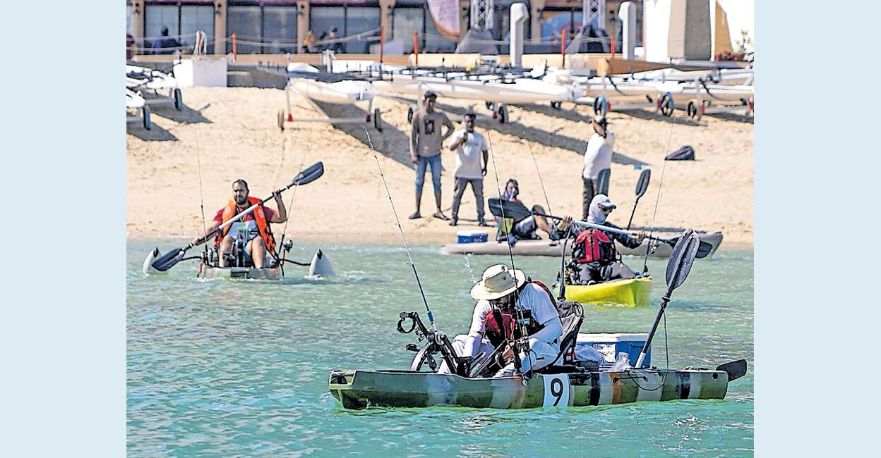 മറൈൻ ടൂറിസം പ്രോത്സാഹിപ്പിക്കാൻ പഴയ ദോഹ തുറമുഖത്ത് കയാക് ഫിഷിങ് മത്സരം