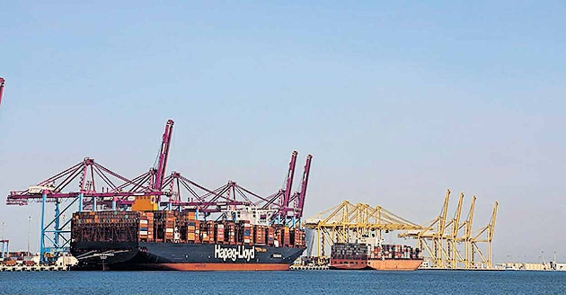 ship എംവി ബെർലിൻ എക്സ്പ്രസ് ഹമദ് തുറമുഖത്ത്.