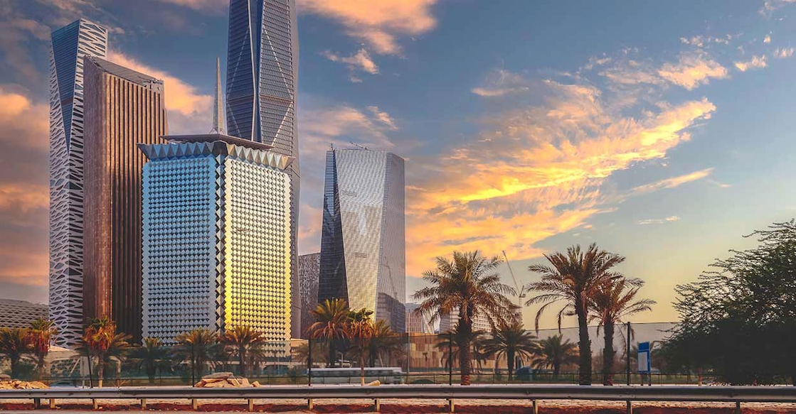 saudi-arabia വിദേശ ഹജ് തീര്ഥാടകര്ക്ക് താമസസൗകര്യം നല്കാന് മക്കയില് അഞ്ചു ലക്ഷം മുറികളുള്ള 4,000 കെട്ടിടങ്ങള്ക്ക് ലൈസന്സ് നൽകും. lmage Credit: Mohammed younos/shutterstock.com