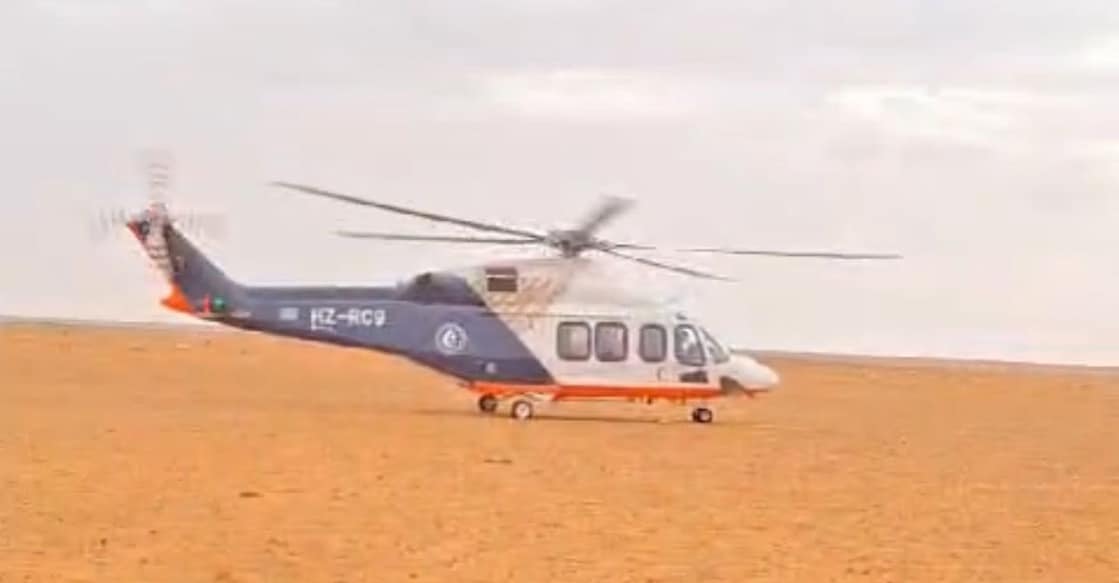 young-man-stranded-in-desert-saudi-air-ambulance-flies-to-rescue Image Credit: X / @saadshflout888.