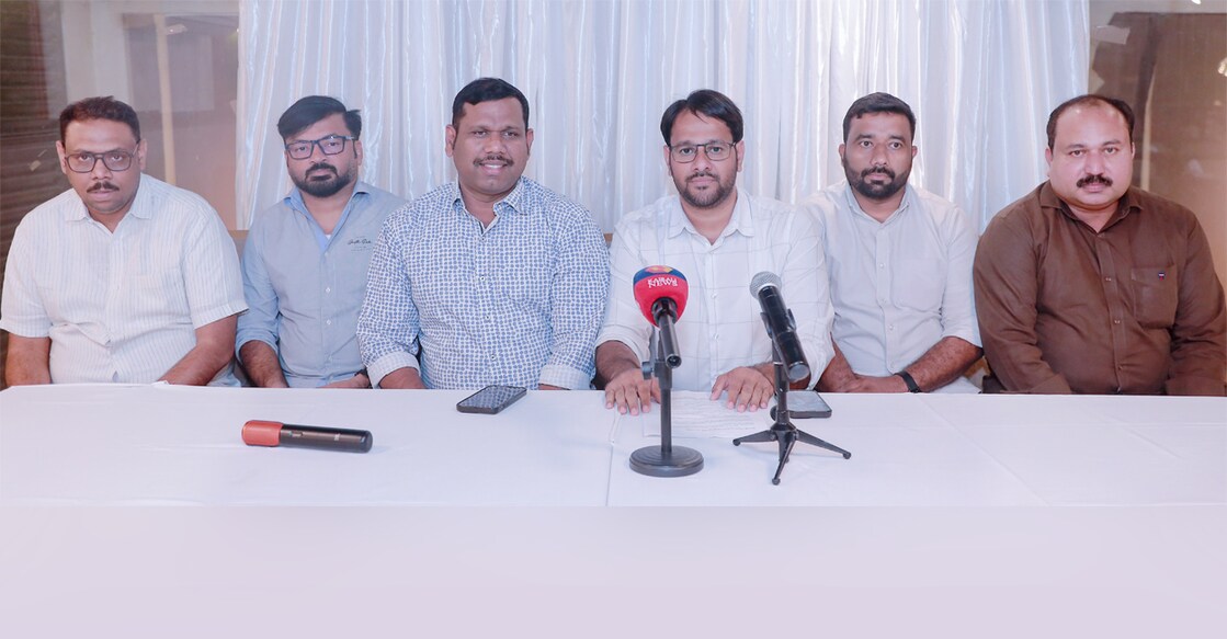 ചിത്രം: സ്പെഷൽ അറേഞ്ച്മെന്റ്. 