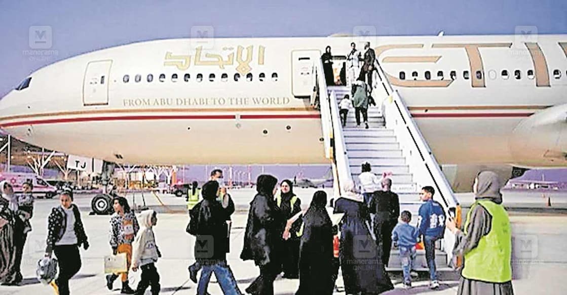 uae-evacuates-210-patients-from-gaza