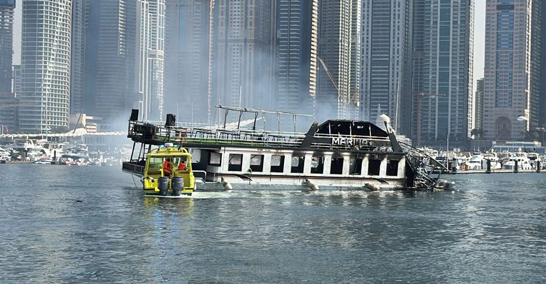 dubai-boat-catches-fire-in-harbour-area-no-casualties-reported Image Credit: Civil Defence.