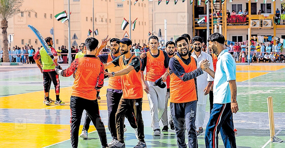 over-one-million-workers-take-part-in-eid-al-etihad-celebrations-in-the-uae ഈദ് അൽ ഇത്തിഹാദ് ആഘോഷത്തിന്റെ ഭാഗമായി തൊഴിലാളികൾക്കായി സംഘടിപ്പിച്ച കായിക മത്സരങ്ങളിൽനിന്ന്.