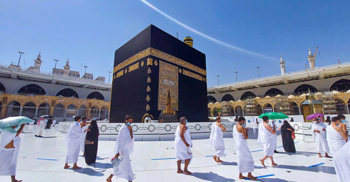 umrah-ticket-rates-could-hit-kuwait-dinar-700 ഉംറ ടിക്കറ്റ് നിരക്ക് 700 കുവൈത്ത് ദിനാർ വരെ ഉയർന്നേക്കും. Image Credit: Ayman Zaid/ shutterstock.com.