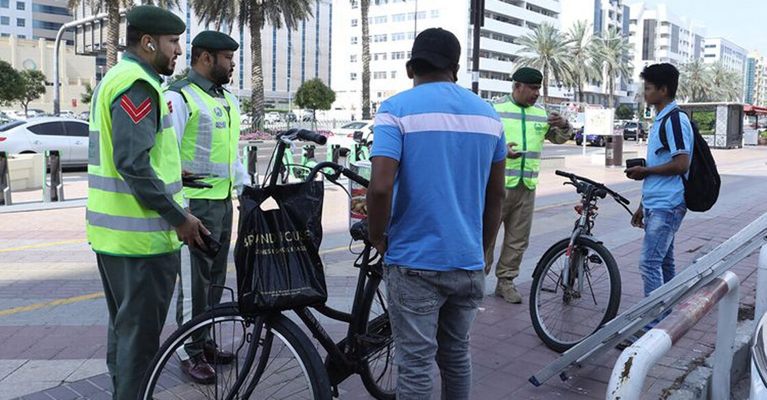 dubai-police-seized-vehicles-that-violated-road-rules ദുബായിൽ നിയമലംഘകരെ പൊലീസ് പിടികൂടിയപ്പോൾ. ക്രെഡിറ്റ്: ദുബായ് പൊലീസ്