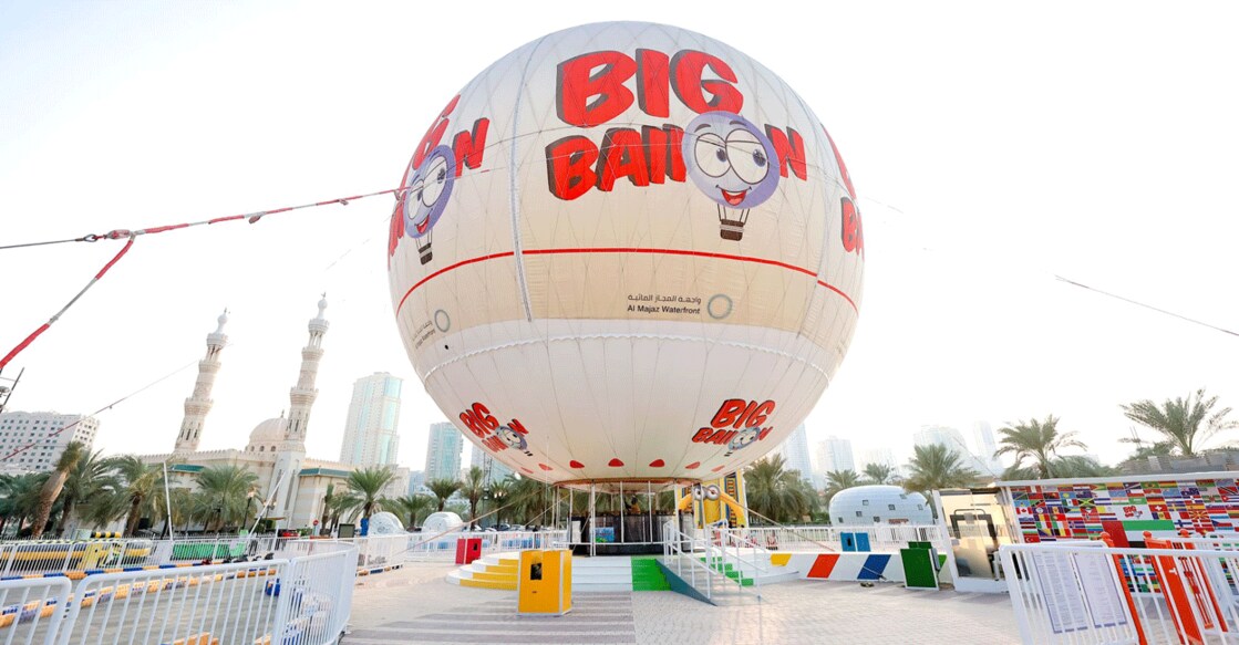 eid-celebration-big-balloon-ride-sharjah ഷാർജ അൽ മജാസ് വാട്ടർഫ്രണ്ടിൽ ആരംഭിച്ച ബിഗ് ബലൂൺ റൈഡ്. ക്രെഡിറ്റ്–bigballoon.