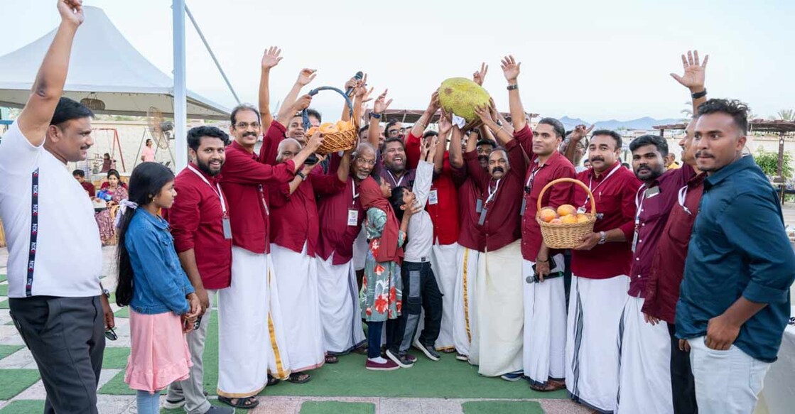 expatriate-wins-jackfruit-in-auction expatriate-wins-jackfruit-in-auction