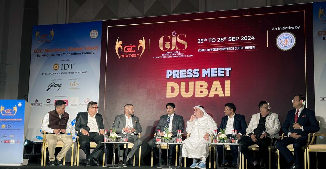 indias-uae-gold-import സിഇപിഎ യുഎഇ ദുബായിൽ സംഘടിപ്പിച്ച സെമിനാറിനോടനുബന്ധിച്ച് നടന്ന വാർത്താ സമ്മേളനം. ചിത്രം : സ്പെഷ്യൽ അറേഞ്ച്മെന്റ്