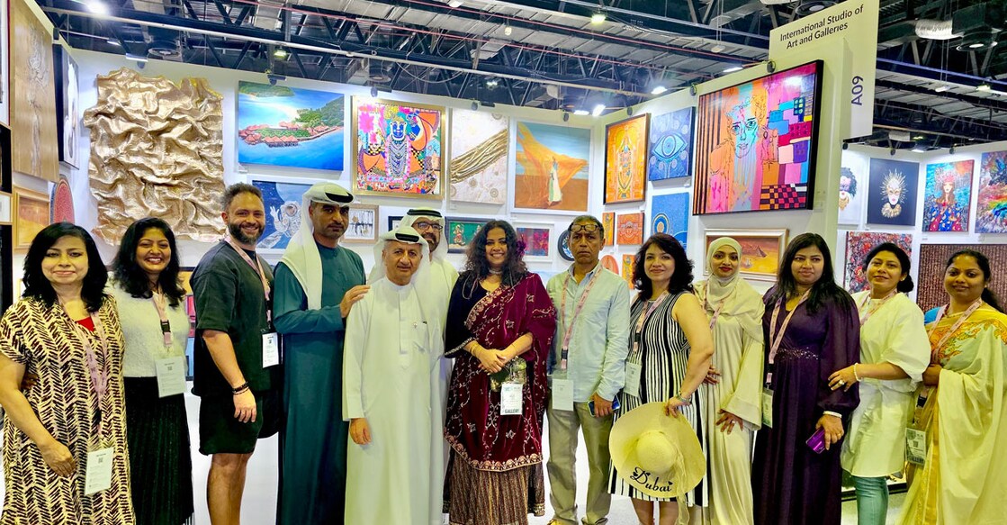 uae-artists-showcasing-their-work-at-world-art-dubai-2024 വേൾഡ് ആർട്ട് ദുബായ് 2024 ആഘോഷത്തിൽ നിന്ന്.