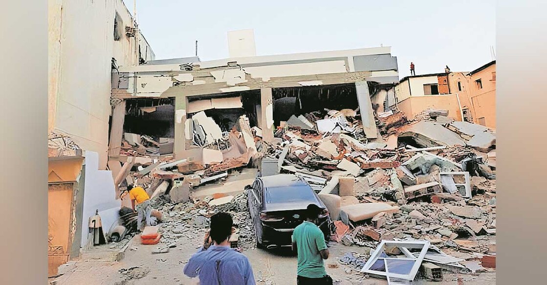 building-collapsed-in-al-faisaliah