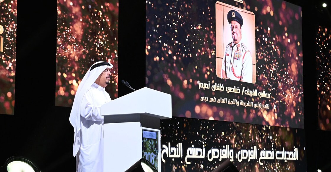 gdrfa-dubai-celebrated-the-outstanding-achievements-of-the-past-years ലഫ്. ജനറൽ ദാഹി ഖൽഫാൻ തമീം പ്രസംഗിക്കുന്നു. ചിത്രത്തിന് കടപ്പാട്: ജിഡിആർഎഫ്എ