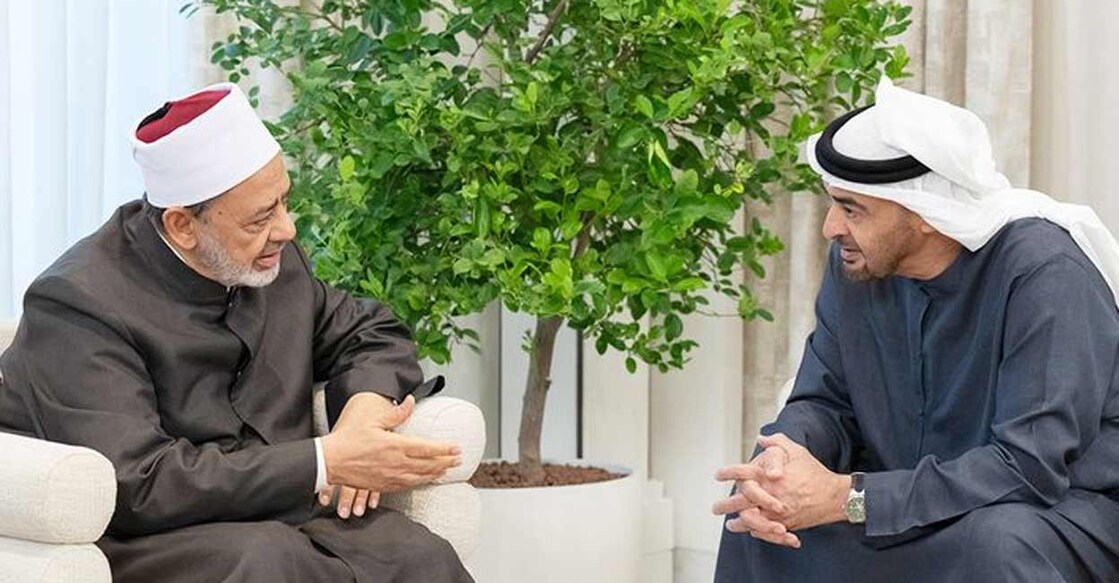 sheikh-mohammed-and-prof-dr-ahmed-al-tayeb-met-in-abu-dhabi യുഎഇ പ്രസിഡന്റ് ഷെയ്ഖ് മുഹമ്മദ് ബിൻ സായിദ് അൽ നഹ്യാൻ അൽ അസ്ഹർ ഗ്രാൻഡ് ഇമാമും മുസ്ലിം കൗൺസിൽ ഓഫ് എൽഡേഴ്സ് ചെയർമാനുമായ പ്രഫ. ഡോ.അഹമ്മദ് അൽ തായെബുമായി കൂടിക്കാഴ്ച്ച നടത്തുന്നു. Image Credit:WAM