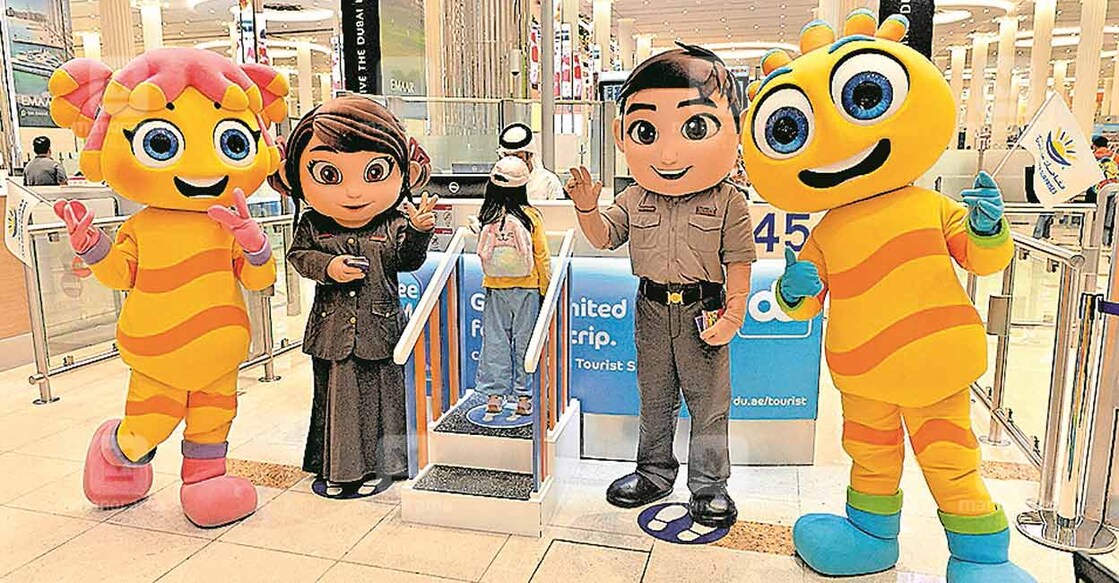 dubai-airport-welcomes-children-with-gifts-summer-fest