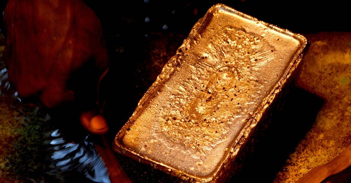 uae-suspends-licences-of-32-gold-refineries-money-laundering