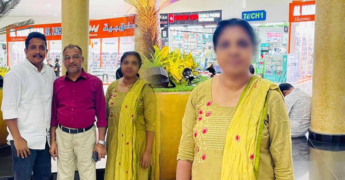 manorama-impact-job-swcam-malayali-women-released-from-visa-agent-custody മോചിതയായ ബീന ആശ്രയം യുഎഇ ഭാരവാഹികളായ റഷീദ് കോട്ടയിൽ(മെറൂൺ ഷർട്ട്), എൻ.ഷംസുദ്ദീൻ എന്നിവരോടൊപ്പം. ചിത്രം: സ്പെഷൽ അറേഞ്ച്മെന്റ്.