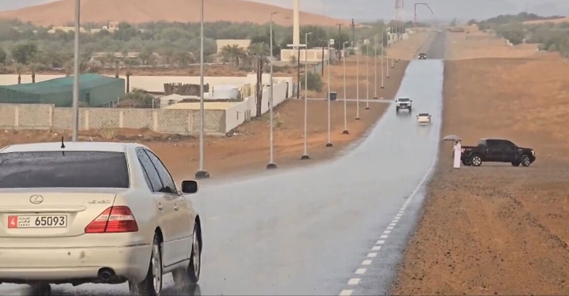 rain-heavy-showers-hail-hit-in-sharjah-and-abu-dhabi