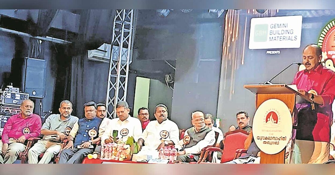 minister-gr-anil-adding-the-name-of-expatriates-to-the-ration-card-abu-dhabi