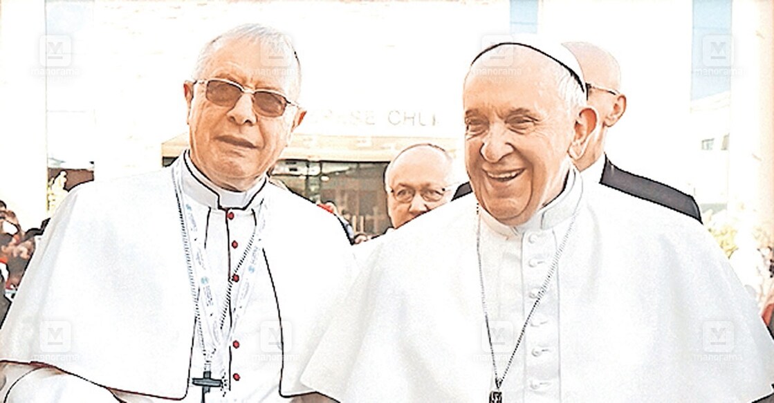 bishop-paul-hinder-about-pope-francis ബിഷപ് എമെരിറ്റസ് പോൾ ഹിൻഡറും ഫ്രാൻസിസ് മാർപാപ്പയും യുഎഇ സന്ദർശന വേളയിൽ എടുത്ത ചിത്രം.