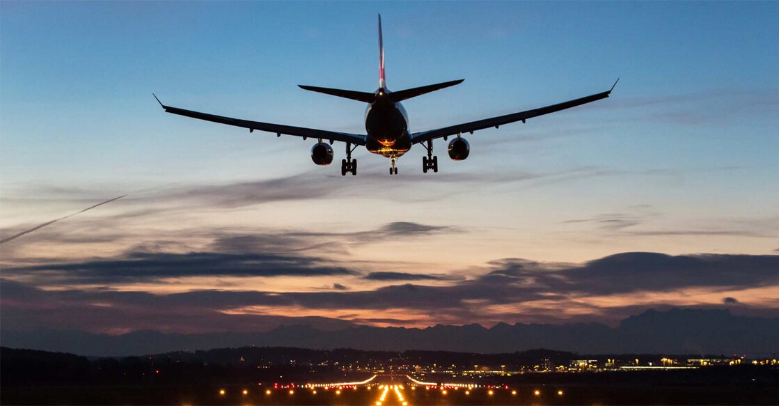 pakistan-airspace-closure-longer-routes-higher-airfares-luggage-restrictions എയർ ഇന്ത്യയുടെ പല ദീർഘദൂര നോൺ സ്റ്റോപ് സർവീസുകൾക്കും യാത്രയ്ക്കിടയിൽ ഇന്നലെ സ്റ്റോപ് എടുക്കേണ്ടി വന്നു. Image Credits: Jetlinerimages/Istockphoto.com