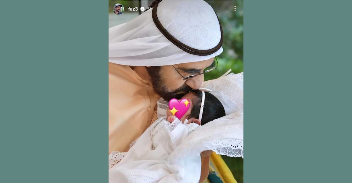 dubai-crown-prince-shares-heartwarming-picture ഷെയ്ഖ് മുഹമ്മദ് ബിൻ റാഷിദ് അൽ മക്തൂം കൊച്ചുമകൾ ഹിന്ദിനോടൊപ്പം∙ ഷെയ്ഖ് ഹംദാൻ ബിൻ മുഹമ്മദ് ബിൻ റാഷിദ് അൽ മക്തൂം സമൂഹമാധ്യമത്തിൽ പങ്കുവച്ച ചിത്രം