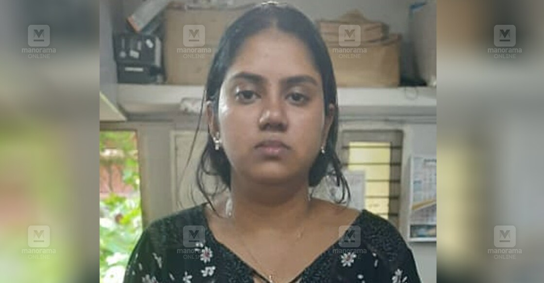 മെറിന്‍  