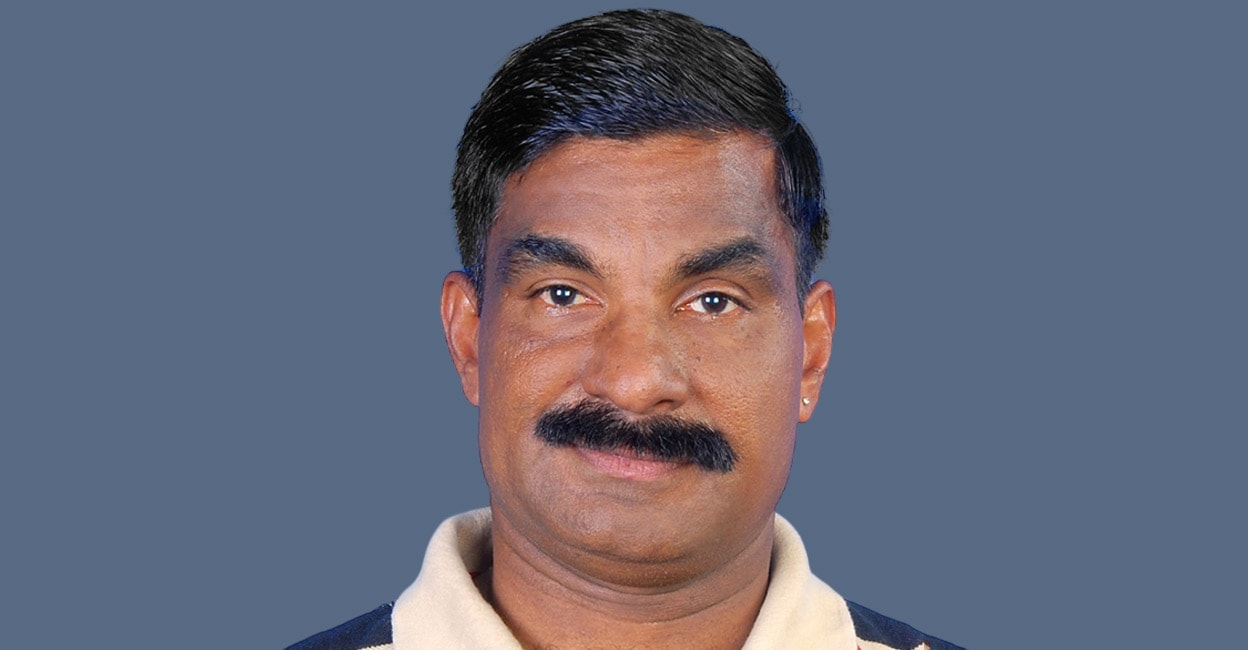 റിയാദിൽ കുഴഞ്ഞുവീണ് മരിച്ച പ്രവാസി മലയാളിയുടെ മൃതദേഹം നാട്ടിലെത്തിച്ചു; വിങ്ങിപ്പൊട്ടി ജന്മനാട്