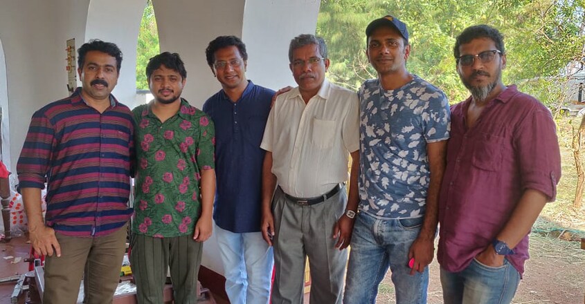 banna-chennamangalloor-friends banna-chennamangalloor-friends