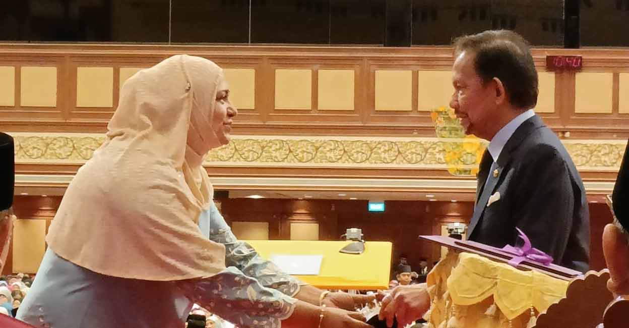 Premio Brunei Darussalam come miglior insegnante di scienze per Pandalam – Brunei Darussalam |  Altri paesi |  Manorama globale