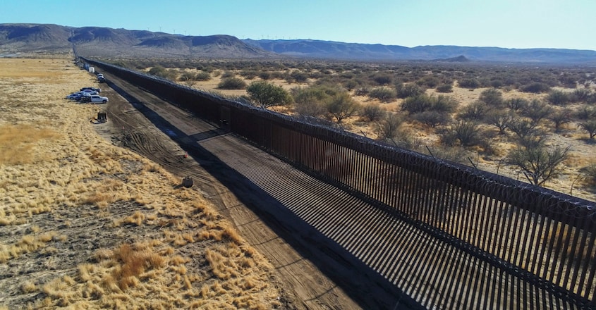 Us Mexico border wall Us Mexico border wall