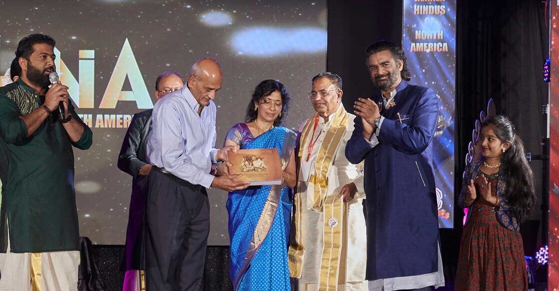 കേരള ഹിന്ദൂസ് ഓഫ് നോര്‍ത്ത് അമേരിക്കയുടെ കണ്‍വന്‍ഷനിൽ നടന്ന വേദ സമർപ്പണം