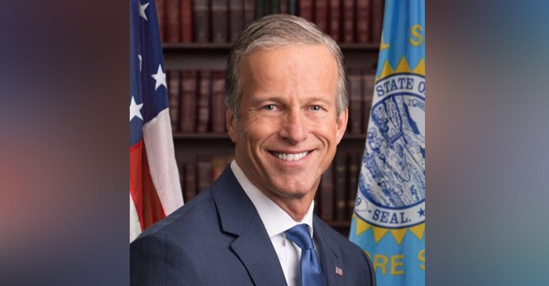 us-senate-republicans-elect-john-thune-as-majority-leader