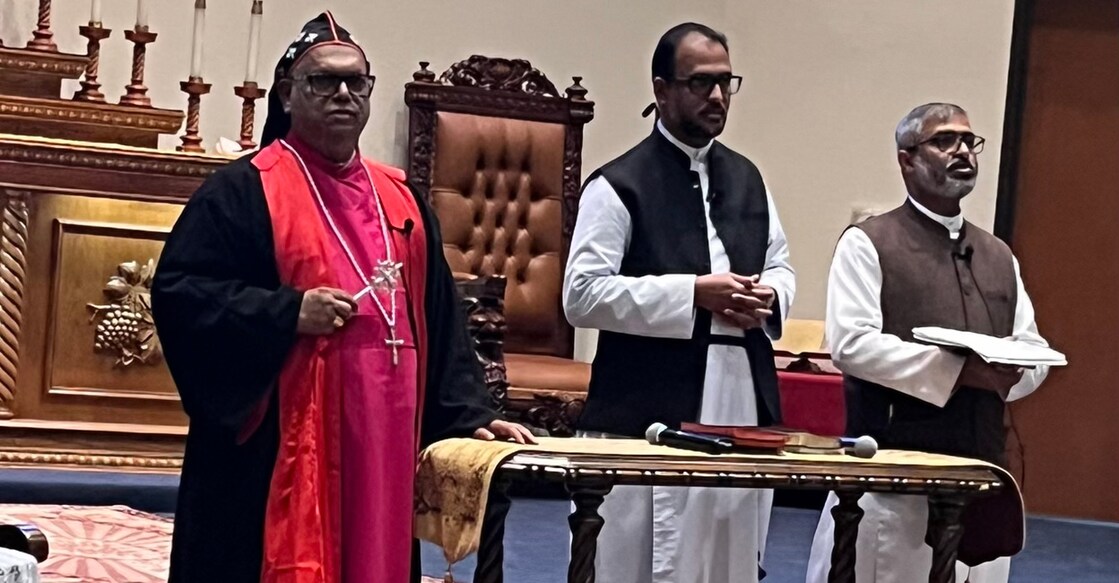 ചിത്രം: സ്പെഷൽ അറേഞ്ച്മെന്റ്