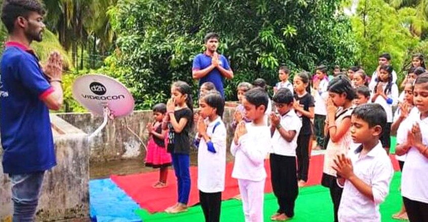 class-yoga-asanam-success-story-of-national-yoga-champion-velmurugan class-yoga-asanam-success-story-of-national-yoga-champion-velmurugan