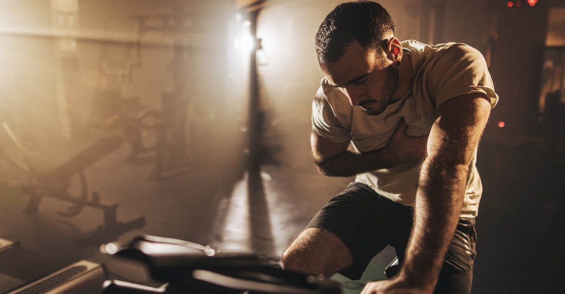 cardiovascular-exercise-onstationary-exercise-bike-alone-in-gym-heart-attack-heart-pain-cardiac-arrest-freemixer-istock-photo-com cardiovascular-exercise-onstationary-exercise-bike-alone-in-gym-heart-attack-heart-pain-cardiac-arrest-freemixer-istock-photo-com