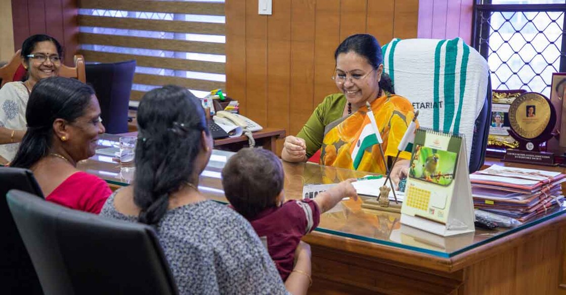 ആരോഗ്യമന്ത്രി വീണാ ജോർജിനെ കാണാനെത്തിയ കുടുംബം