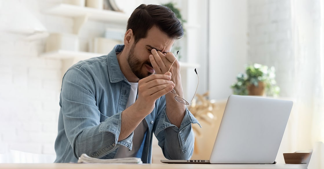 eye-headache-fizkes-Shutterstock