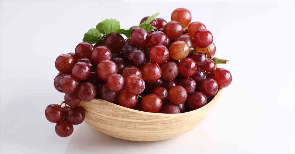    Red Grapes 