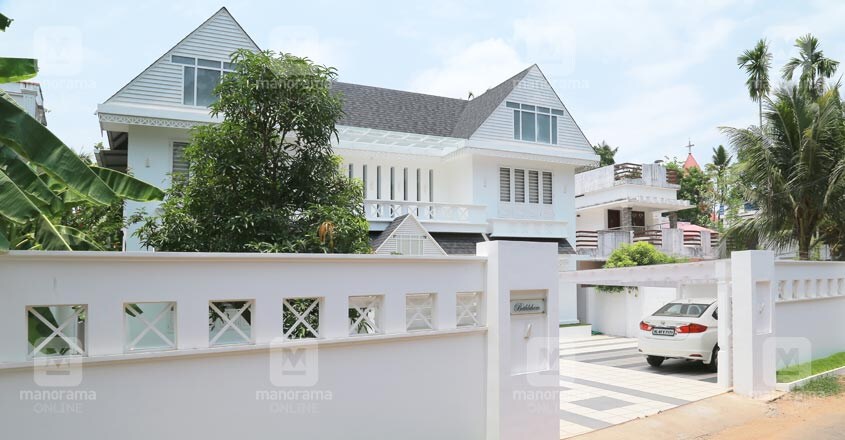 colonial-house-kodungallur-side colonial-house-kodungallur-side