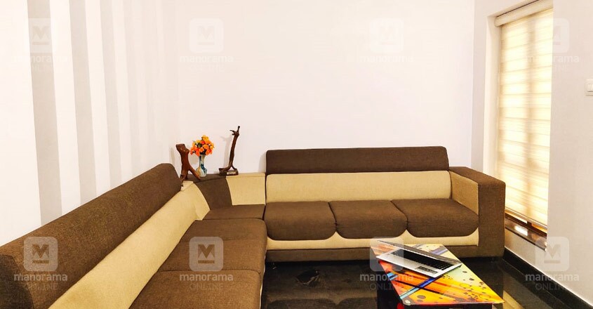 renovated-house-pattambi-living renovated-house-pattambi-living