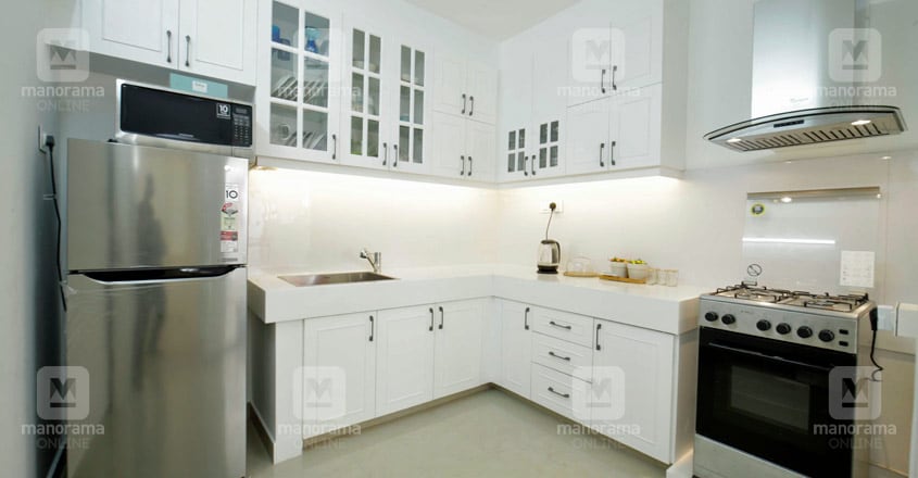 white-flat-calicut-kitchen white-flat-calicut-kitchen